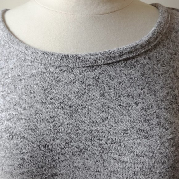 TORRID Ladies Gray Top Size 4X - Picture 10 of 12